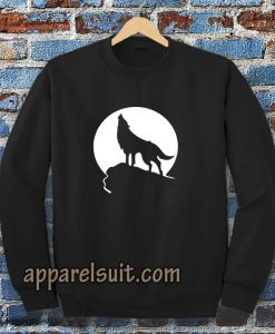 Howling wolf silhouette and full moon Sweatshirt